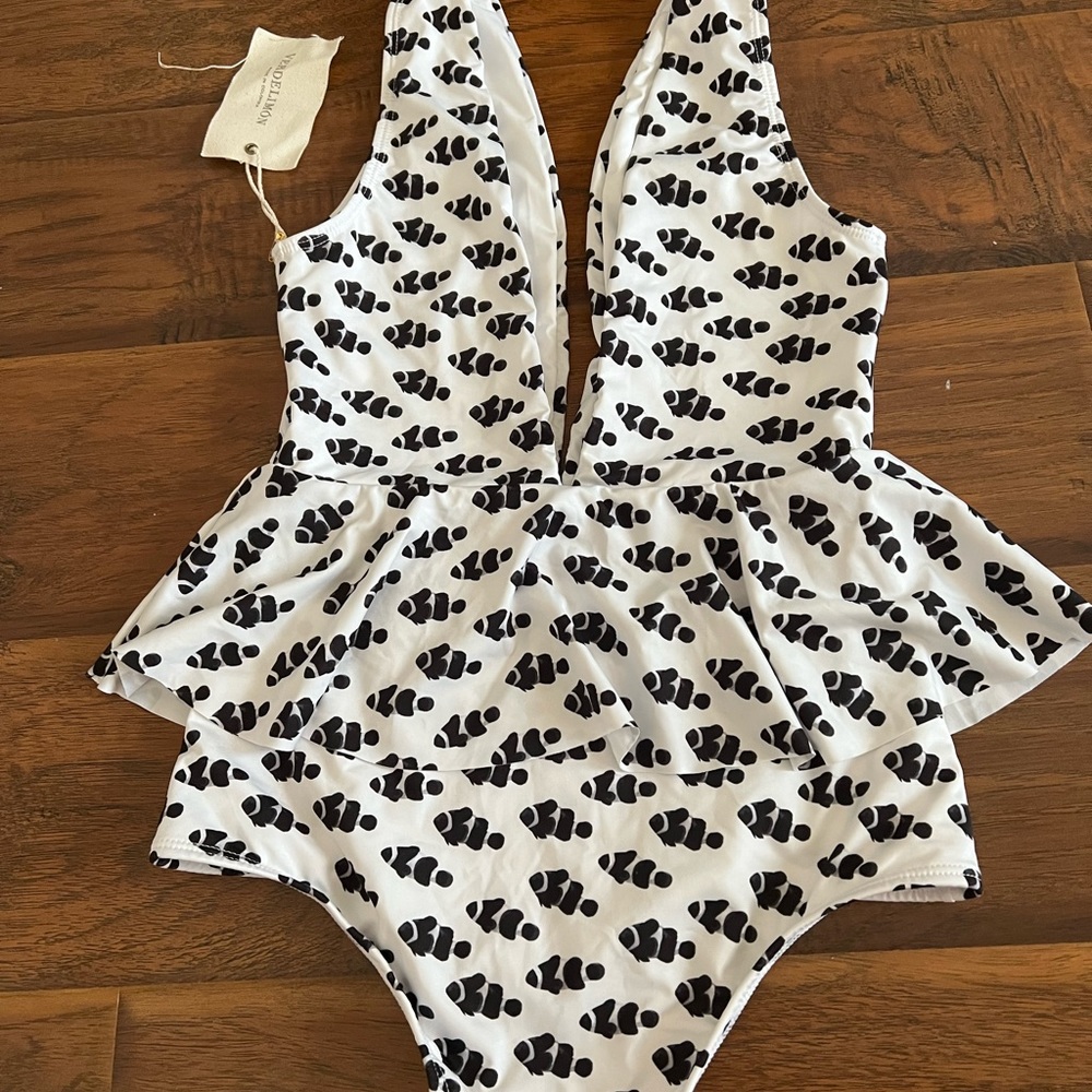 Verdelimon bathing suit